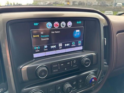 Used 2016 Chevrolet Silverado 2500 High Country w/ Duramax Plus Package AWD/4WD image 21