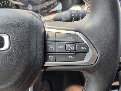 Used 2022 Jeep Compass Limited AWD/4WD image 14