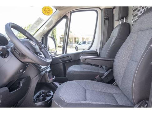 Used 2024 RAM ProMaster 3500 w/ Convenience Group FWD image 15