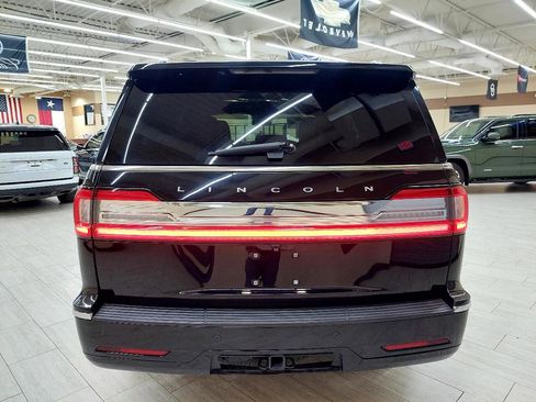 Used 2019 Lincoln Navigator Reserve w/ Cargo Package image 10