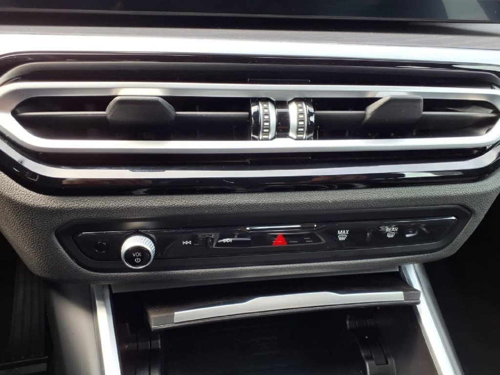 Used 2024 BMW 330i Sedan RWD image 26