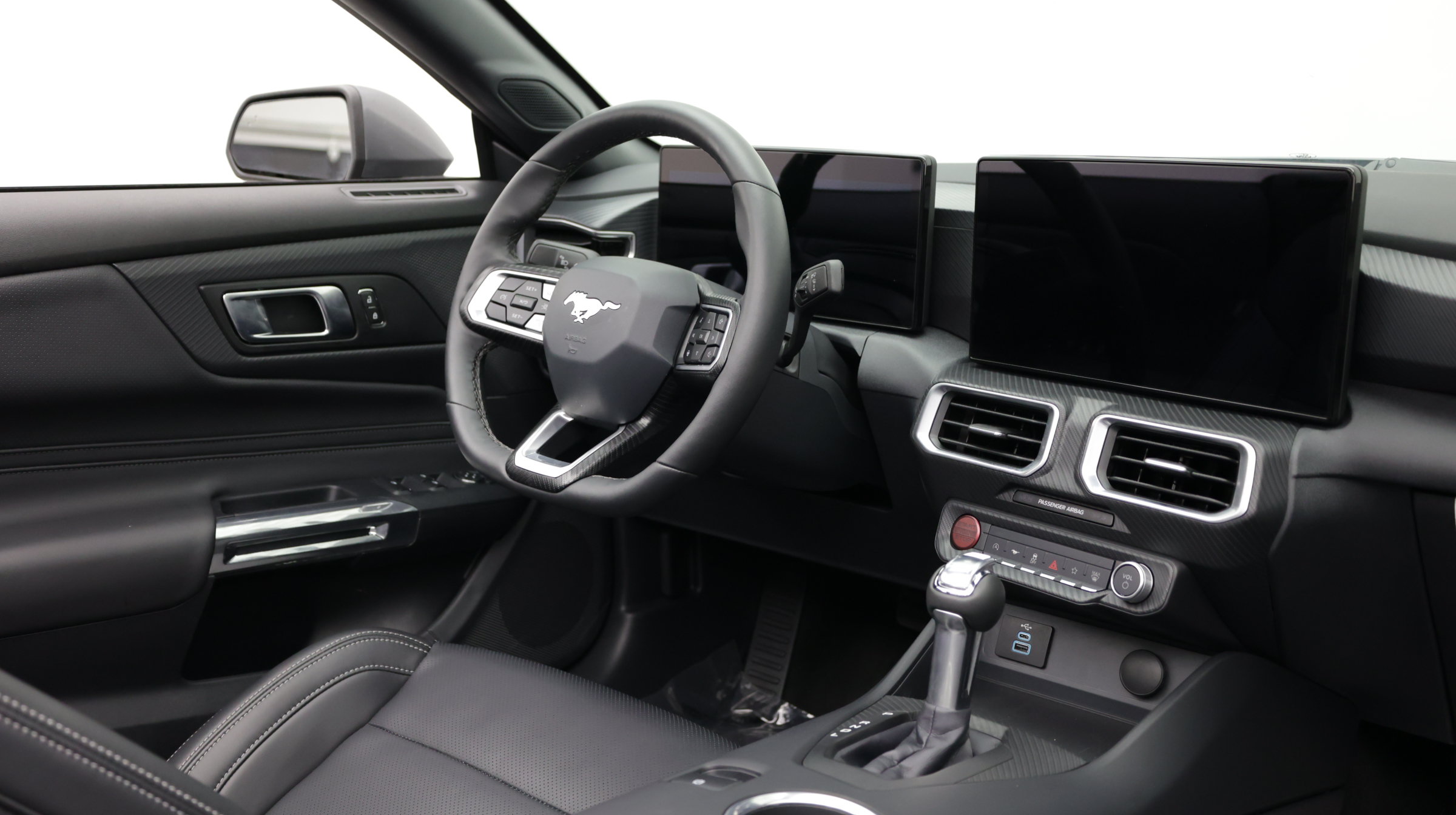 Used 2026 Ford Mustang Premium RWD image 29