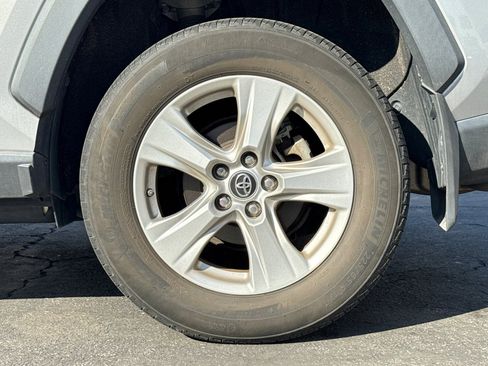 Certified 2020 Toyota RAV4 LE w/ Carpet Mat Package image 7