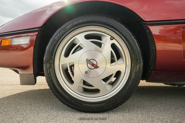 Used 1988 Chevrolet Corvette Convertible RWD image 84
