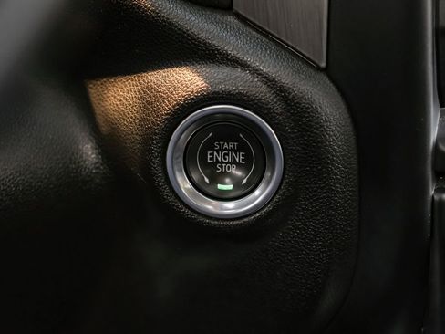 Used 2022 GMC Sierra 3500 Denali w/ Denali Black Diamond Edition image 19