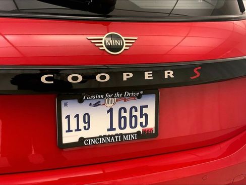 Certified 2025 MINI Cooper S image 7