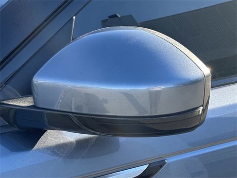 Used 2020 Land Rover Range Rover Velar S image 36