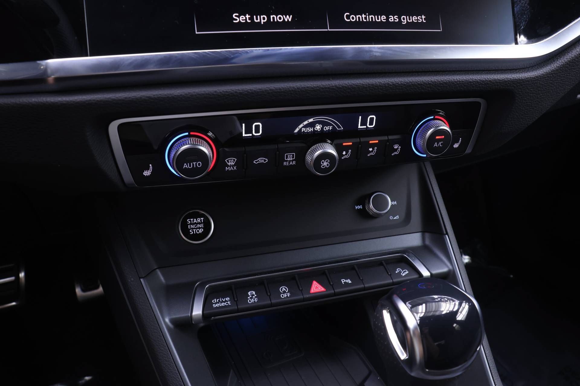 Certified 2025 Audi Q3 2.0T Premium Plus w/ Premium Plus Package AWD/4WD image 9