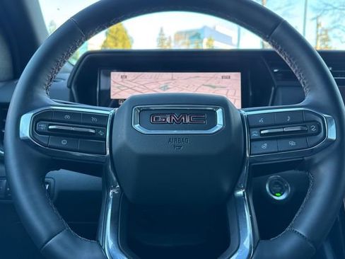 Used 2026 GMC Terrain Elevation image 24