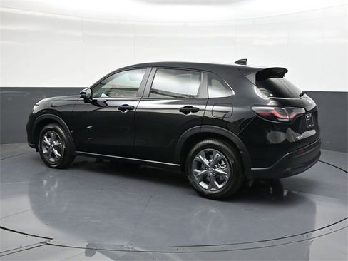 New 2026 Honda HR-V LX image 3