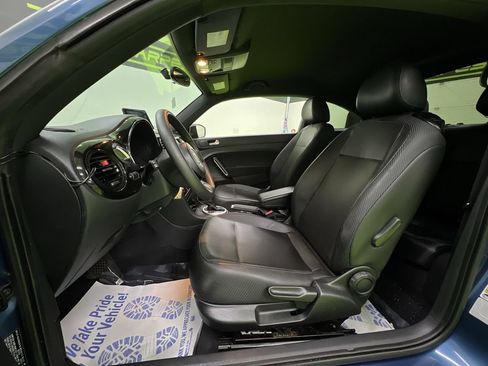 Used 2017 Volkswagen Beetle 1.8T Classic FWD image 16