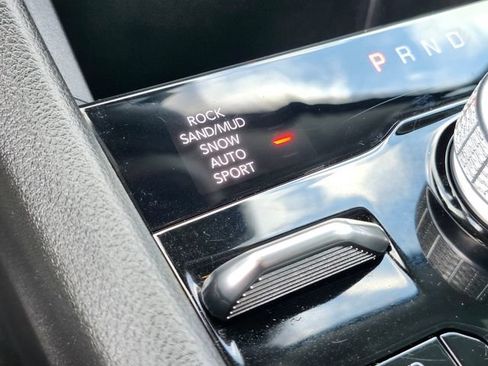 Used 2023 Jeep Grand Cherokee 4WD 4xe image 28