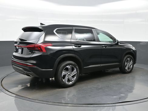 Used 2023 Hyundai Santa Fe SE AWD/4WD image 6