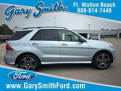 Used 2017 Mercedes-Benz GLE 400 4MATIC image 1