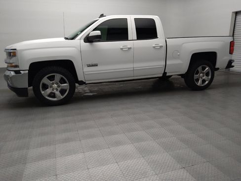 Used 2018 Chevrolet Silverado 1500 LT w/ Texas Edition image 2