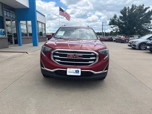 Used 2018 GMC Terrain SLT w/ Preferred Package AWD/4WD image 2