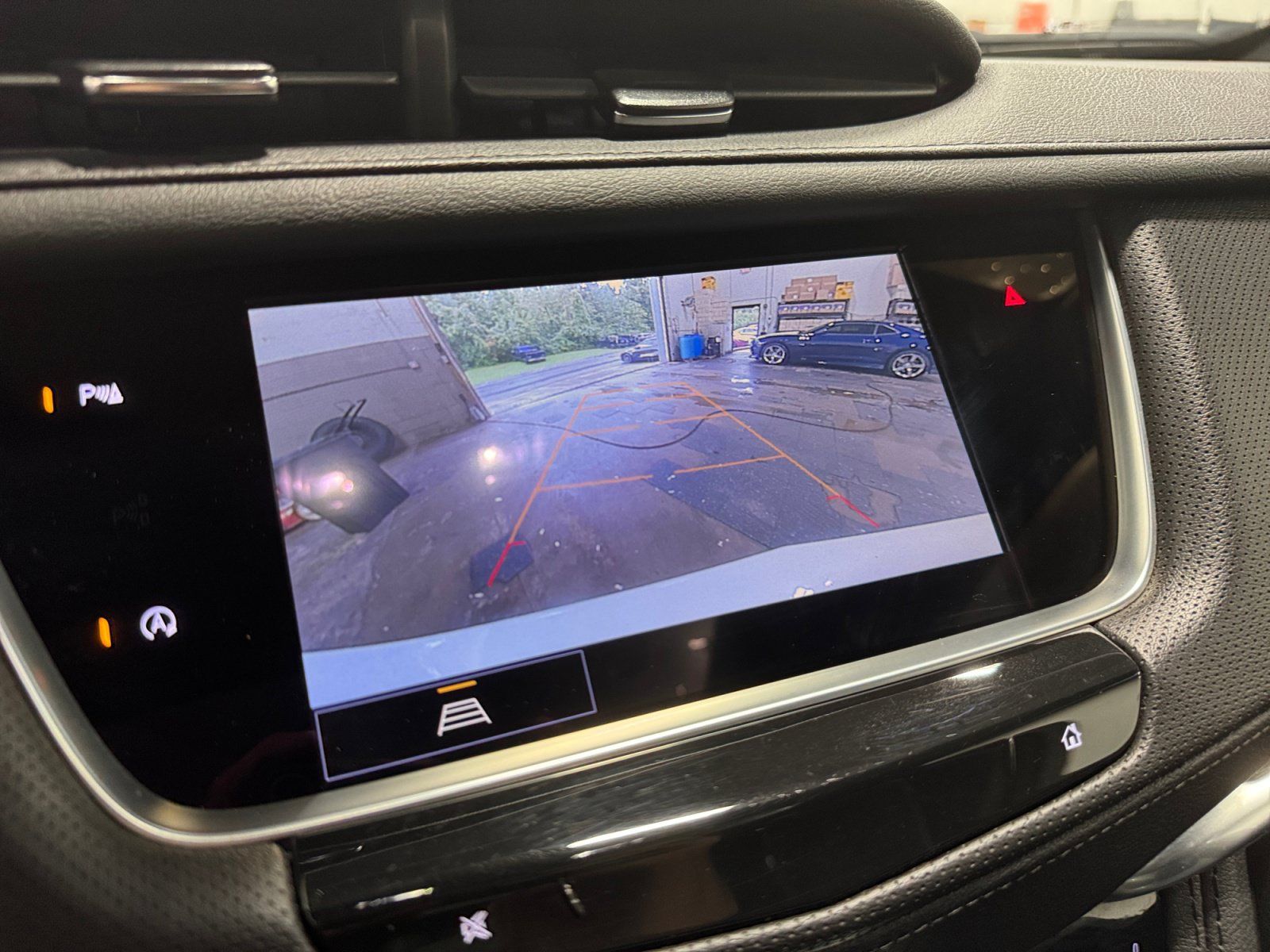 Used 2024 Cadillac XT5 Premium Luxury FWD image 17