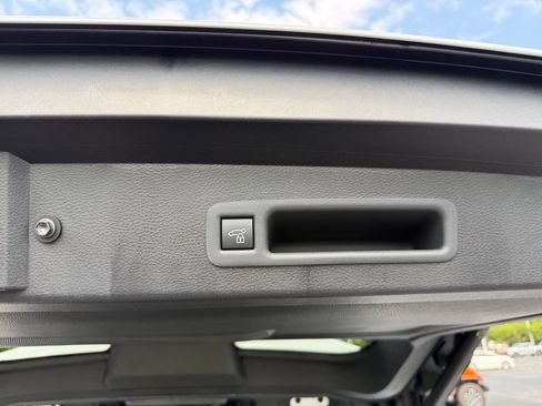 New 2026 Toyota Sienna Platinum AWD/4WD image 41
