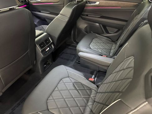 Used 2026 Volkswagen Atlas SEL Premium R-Line AWD/4WD image 11
