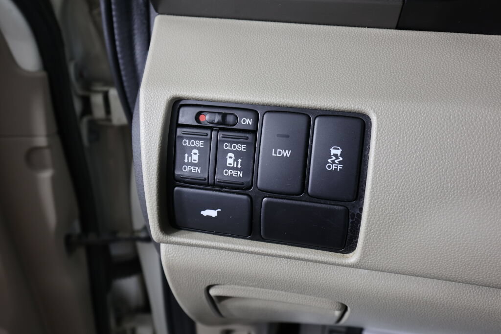 Used 2016 Honda Odyssey EX-L image 30