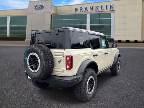 New 2026 Ford Bronco Badlands w/ Sasquatch Package AWD/4WD image 7