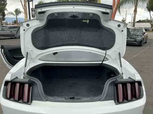 Used 2016 Ford Mustang GT Premium w/ Equipment Group 401A RWD image 17