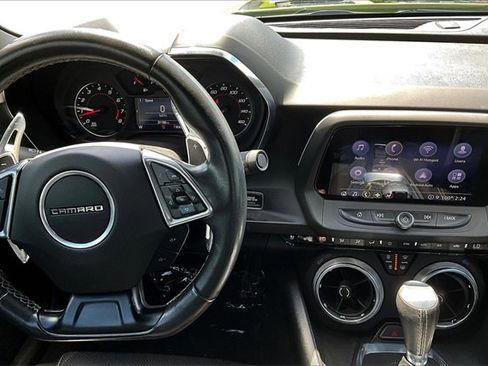 Used 2021 Chevrolet Camaro LT w/ RS Package image 11