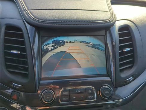 Used 2017 Chevrolet Impala Premier w/ Enhanced Convenience Package image 18