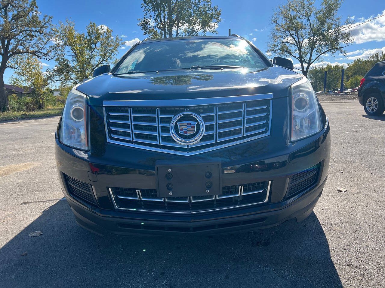 Used 2015 Cadillac SRX FWD image 3