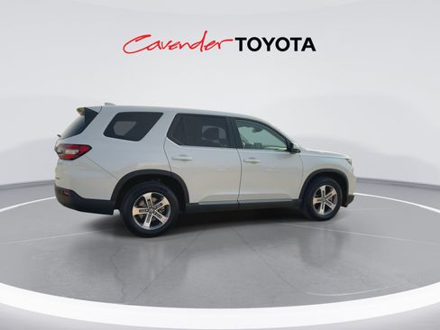 Used 2024 Honda Pilot EX-L image 8
