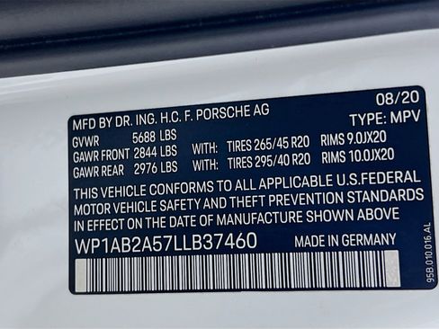 Used 2020 Porsche Macan S AWD/4WD image 34