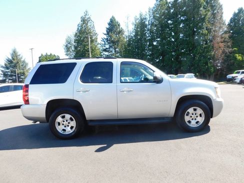 Used 2011 Chevrolet Tahoe LT image 19