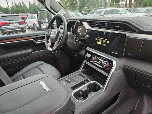 New 2026 GMC Sierra 2500 Denali w/ Denali Reserve Package image 10