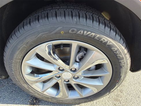 Used 2023 Buick Encore GX Essence w/ Experience Buick Package image 12