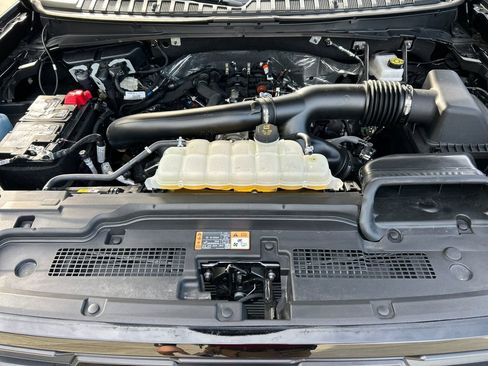 Used 2025 Ford Expedition Active image 24