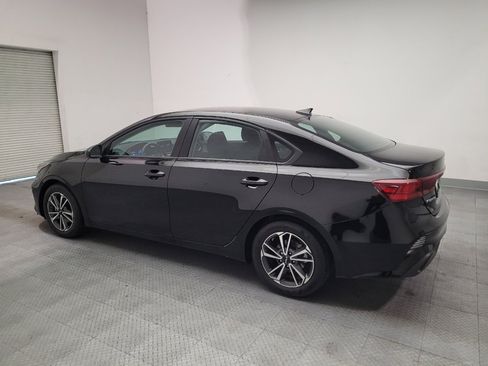 Used 2022 Kia Forte LXS FWD image 3