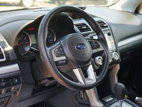 Used 2018 Subaru Forester 2.5i Premium w/ All-Weather Package AWD/4WD image 17