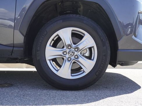 Used 2025 Toyota RAV4 XLE AWD/4WD image 35