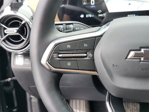 Used 2026 Chevrolet Equinox ACTIV w/ Convenience Package III image 26