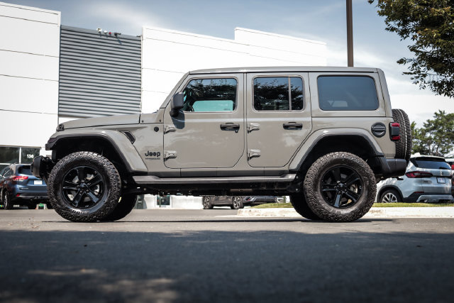 Used 2021 Jeep Wrangler Unlimited Sahara AWD/4WD image 18