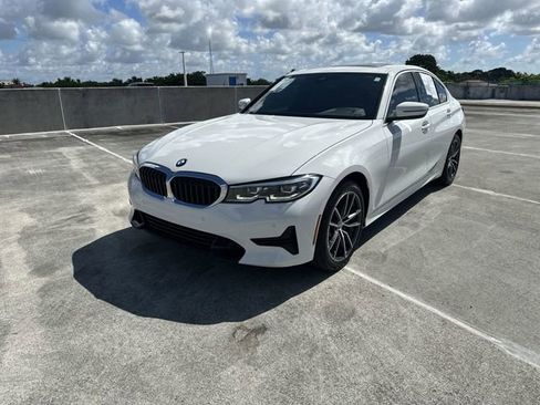 Used 2021 BMW 330i Sedan w/ Convenience Package RWD image 31