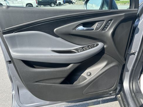 Used 2019 Buick Envision Essence AWD/4WD image 18