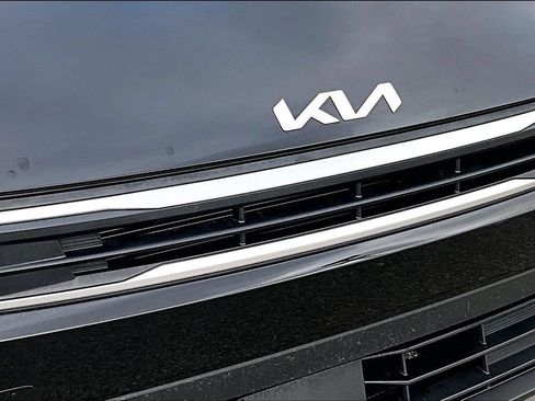Used 2025 Kia K4 FWD image 30