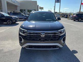 New 2026 Volkswagen Atlas Peak Edition video 2