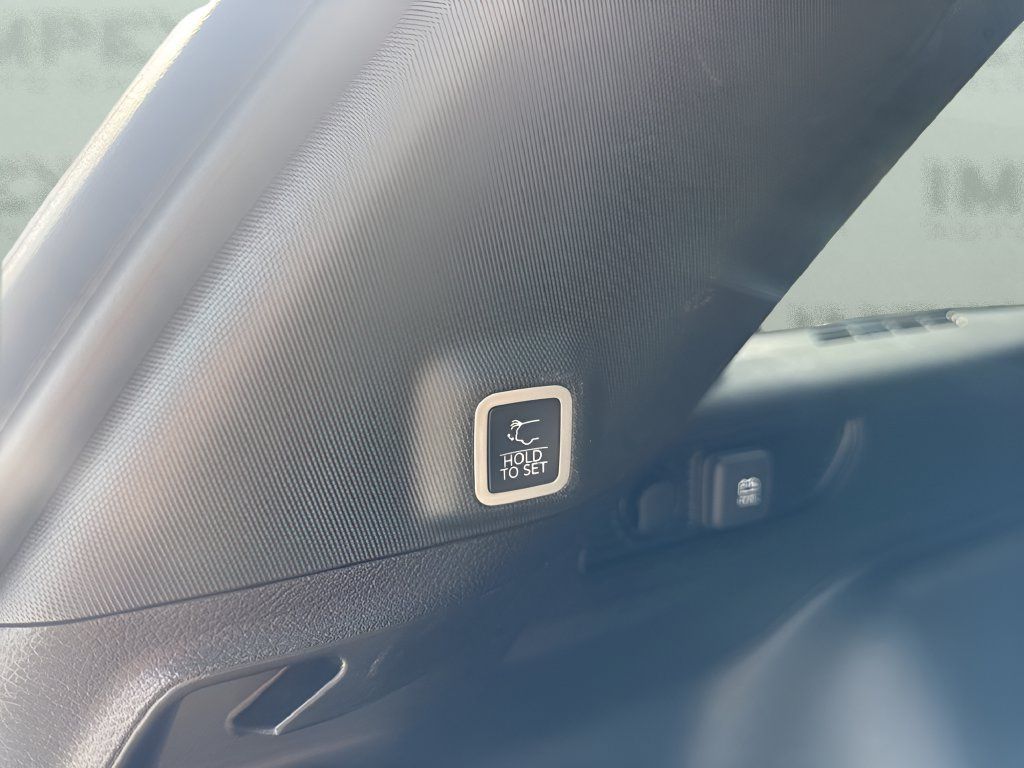 Used 2024 Jeep Grand Cherokee Altitude AWD/4WD image 28