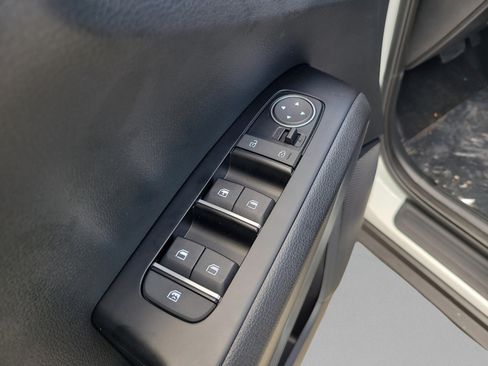 Certified 2025 Kia Soul EX FWD image 11