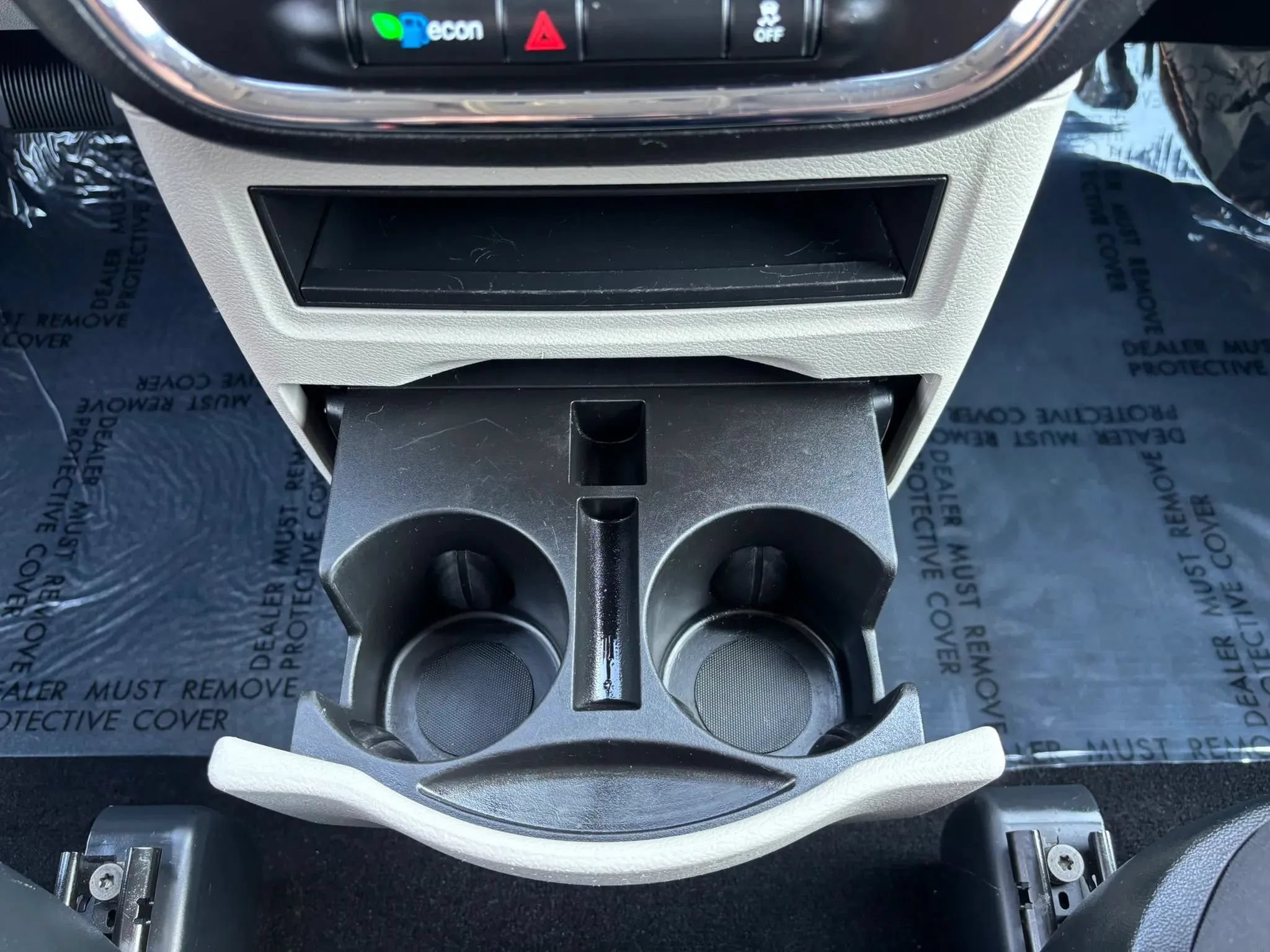 Used 2019 Dodge Grand Caravan SE w/ UConnect Hands-Free Group FWD image 34