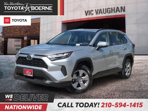 Certified 2025 Toyota RAV4 XLE AWD/4WD image 1