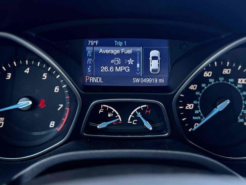 Used 2014 Ford Focus SE FWD image 28