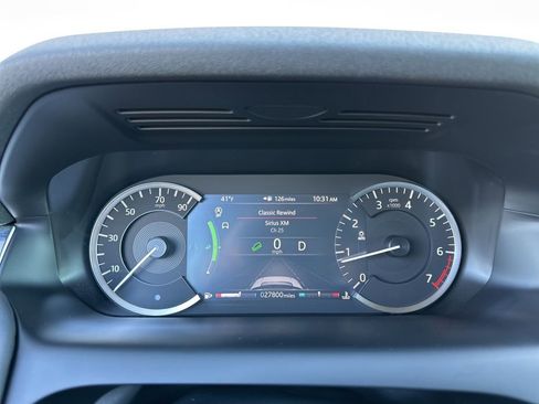 Used 2020 Land Rover Discovery Sport S image 2